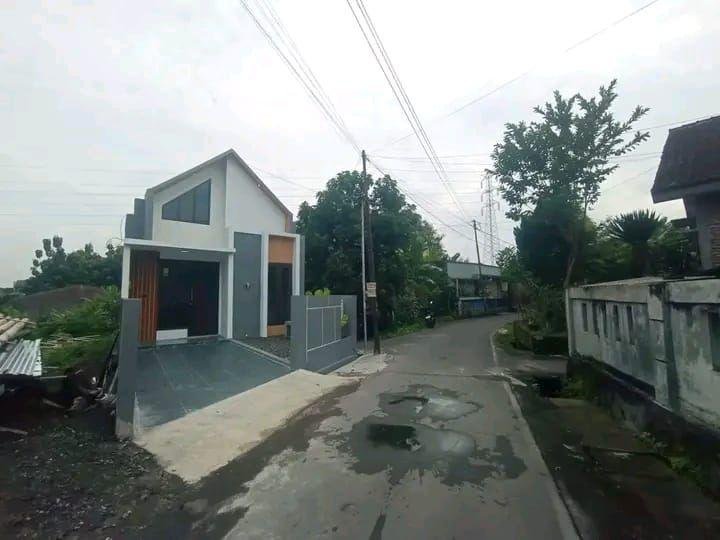 Rumah Manis Strategis Dekat Kampus UNY Yogyakarta